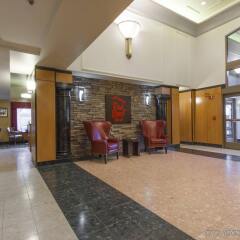 Отель Red Roof Inn PLUS+ Columbus Downtown - Convention Center США, Колумбус - отзывы, цены и фото номеров - забронировать отель Red Roof Inn PLUS+ Columbus Downtown - Convention Center онлайн интерьер отеля фото 3
