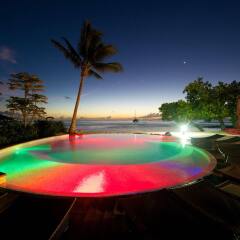 Отель Maitai Lapita Village Huahine Французская Полинезия, Хуахине - отзывы, цены и фото номеров - забронировать отель Maitai Lapita Village Huahine онлайн бассейн фото 2
