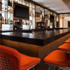 Отель Le Meridien Atlanta Perimeter гостиничный бар