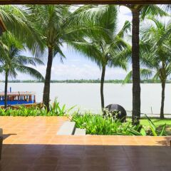 Отель Vinh Hung Riverside Resort & Spa Вьетнам, Хойан - отзывы, цены и фото номеров - забронировать отель Vinh Hung Riverside Resort & Spa онлайн балкон
