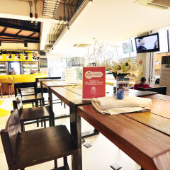 ZEN Hostel Decho Road питание