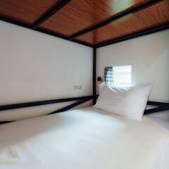 The Yard Hostel Бангкок удобства в номере фото 2