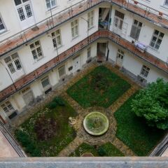 Отель Standard Apartment by Hi5 - Mérleg 12. Венгрия, Будапешт - отзывы, цены и фото номеров - забронировать отель Standard Apartment by Hi5 - Mérleg 12. онлайн вид на фасад