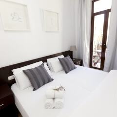 Апартаменты Happy Apartments Barcelona комната для гостей фото 11