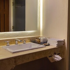 Отель Sheraton Buganvilias Resort & Convention Center ванная