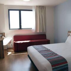Отель Travelodge Madrid Alcalá Мадрид комната для гостей фото 5