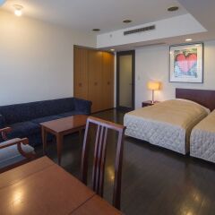 Отель Residential Suites Fukuoka Фукуока комната для гостей фото 4