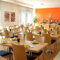 Отель Holiday Inn Express Rome - East питание