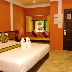 Отель Koh Tao Simple Life Resort сейф в номере