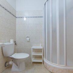 Hotel Koruna Злонице ванная фото 2