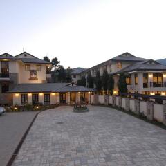 Отель Atithi Resort & Spa Непал, Покхара - отзывы, цены и фото номеров - забронировать отель Atithi Resort & Spa онлайн парковка