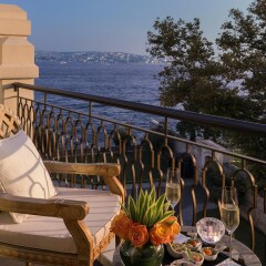 Shangri-La Bosphorus, Istanbul Турция, Стамбул - 3 отзыва об отеле, цены и фото номеров - забронировать отель Shangri-La Bosphorus, Istanbul онлайн балкон
