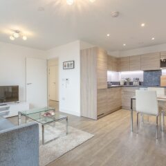 Отель 1 Bedroom Flat in Surrey Quays With Balcony Великобритания, Лондон - отзывы, цены и фото номеров - забронировать отель 1 Bedroom Flat in Surrey Quays With Balcony онлайн комната для гостей фото 2