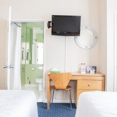 Stratford Hotel удобства в номере