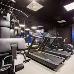 Отель Park Inn by Radisson Brussels Airport фитнесс-зал фото 2