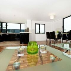Отель Staycity Aparthotels Duke Street бассейн
