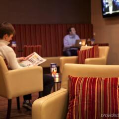 Отель Holiday Inn Express Glasgow Theatreland гостиничный бар