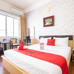 Отель RedDoorz near HIECC Tan Binh комната для гостей фото 2