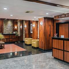 Отель Crowne Plaza Hotel-Newark Airport США, Элизабет - отзывы, цены и фото номеров - забронировать отель Crowne Plaza Hotel-Newark Airport онлайн интерьер отеля