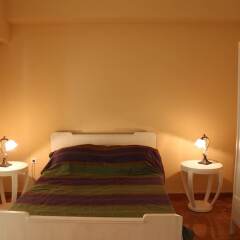 Апартаменты Spacious apartment in central Athens сейф в номере