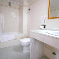 Апартаменты El Lago Apartments ванная