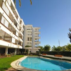 Отель HomeHolidaysRentals Apartamento Canet Playa l - Costa Barcelona бассейн