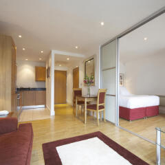 Апартаменты Marlin Apartments Stratford комната для гостей фото 5