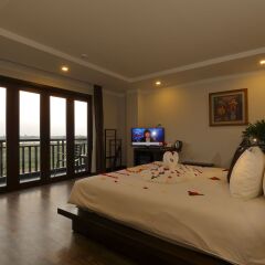 Отель Hoi An Odyssey Hotel Вьетнам, Хойан - 1 отзыв об отеле, цены и фото номеров - забронировать отель Hoi An Odyssey Hotel онлайн комната для гостей фото 4