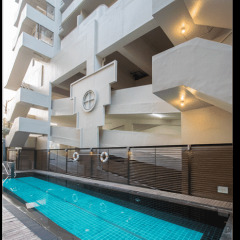 Отель Thomson Hotels & Residences at Ramkhamhaeng Таиланд, Бангкок - отзывы, цены и фото номеров - забронировать отель Thomson Hotels & Residences at Ramkhamhaeng онлайн бассейн фото 2