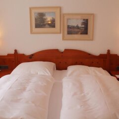 Отель Steichele Hotel & Weinrestaurant Германия, Нюрнберг - отзывы, цены и фото номеров - забронировать отель Steichele Hotel & Weinrestaurant онлайн сейф в номере