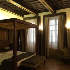 Апартаменты Historical Royal Apartment комната для гостей