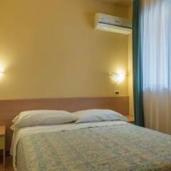 Отель Ristorante Albergo Al Donatore Палаццоло-делло-Стелла комната для гостей