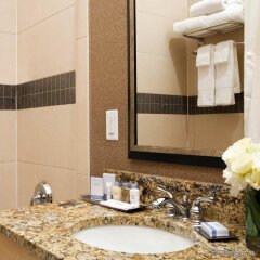 Отель DoubleTree by Hilton - Chelsea США, Нью-Йорк - 8 отзывов об отеле, цены и фото номеров - забронировать отель DoubleTree by Hilton - Chelsea онлайн ванная