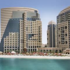 Отель Khalidiya Palace Rayhaan by Rotana пляж