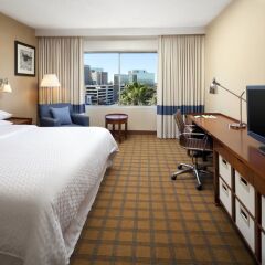 Отель Four Points by Sheraton Los Angeles International Airport (США) США, Лос-Анджелес - 2 отзыва об отеле, цены и фото номеров - забронировать отель Four Points by Sheraton Los Angeles International Airport (США) онлайн удобства в номере