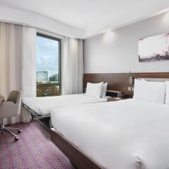 Отель Hampton by Hilton London Waterloo комната для гостей фото 4