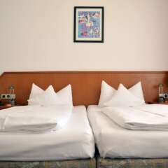 Hotel Astoria сейф в номере