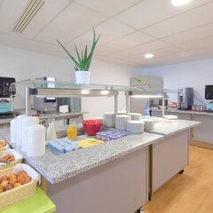 Hotel Paris Saint-Ouen питание