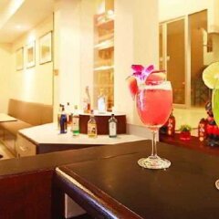 Отель Floral Shire Resort Таиланд, Бангкок - 5 отзывов об отеле, цены и фото номеров - забронировать отель Floral Shire Resort онлайн гостиничный бар