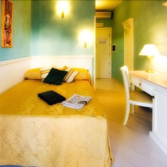Hotel Bright комната для гостей фото 3