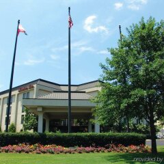 Отель Hampton Inn Meridian спортивное сооружение