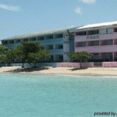 Отель Crystal Ripple Beach Ямайка, Очо-Риос - отзывы, цены и фото номеров - забронировать отель Crystal Ripple Beach онлайн пляж