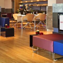 Отель InterCityHotel Bonn гостиничный бар
