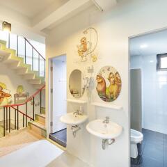 Sloth Hostel Бангкок ванная