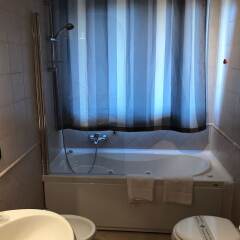 Отель Domus BB Plaza Guest House ванная