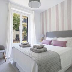Отель Near Reina Sofía Museum. 6pax. 2bedrooms. Reina Sofia III Испания, Мадрид - отзывы, цены и фото номеров - забронировать отель Near Reina Sofía Museum. 6pax. 2bedrooms. Reina Sofia III онлайн комната для гостей фото 3