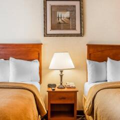 Отель Quality Hotel & Suites At The Falls США, Ниагара-Фолс - отзывы, цены и фото номеров - забронировать отель Quality Hotel & Suites At The Falls онлайн удобства в номере фото 2