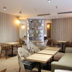 Best Western Plus Hotel Litteraire Marcel Ayme интерьер отеля