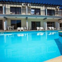 Отель Crystallo Apartments Кипр, Пафос - 4 отзыва об отеле, цены и фото номеров - забронировать отель Crystallo Apartments онлайн бассейн