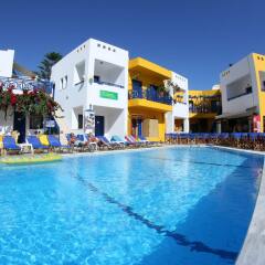Aegean Sky Hotel & Suites бассейн фото 2